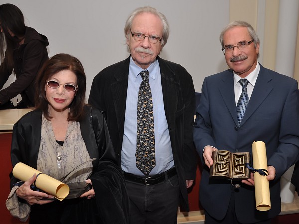 Απονεμήθηκαν τα βραβεία της Εταιρείας Συγγραφέων